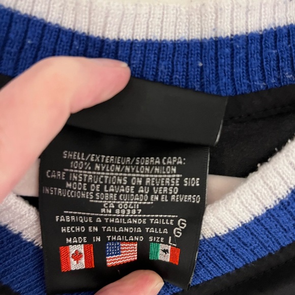 Men’s L Adidas nylon pullover lightweight wind jacket good vintage condition - Picture 3 of 11